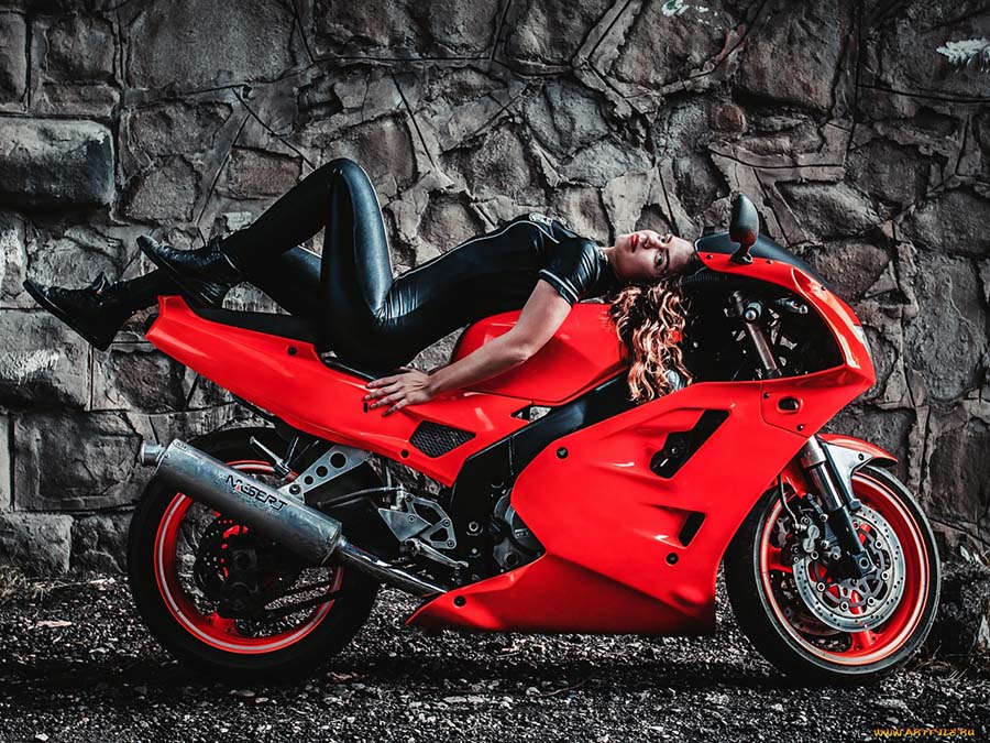 Beautiful girl Beautiful girls and motorcycles in Salvador