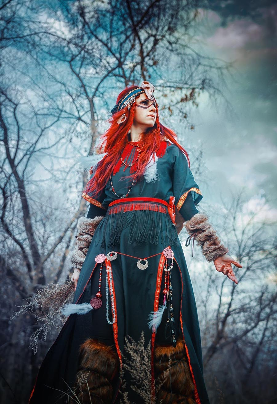 Take a pause and enjoy Girls in Slavic costumes — streaming from Salvador